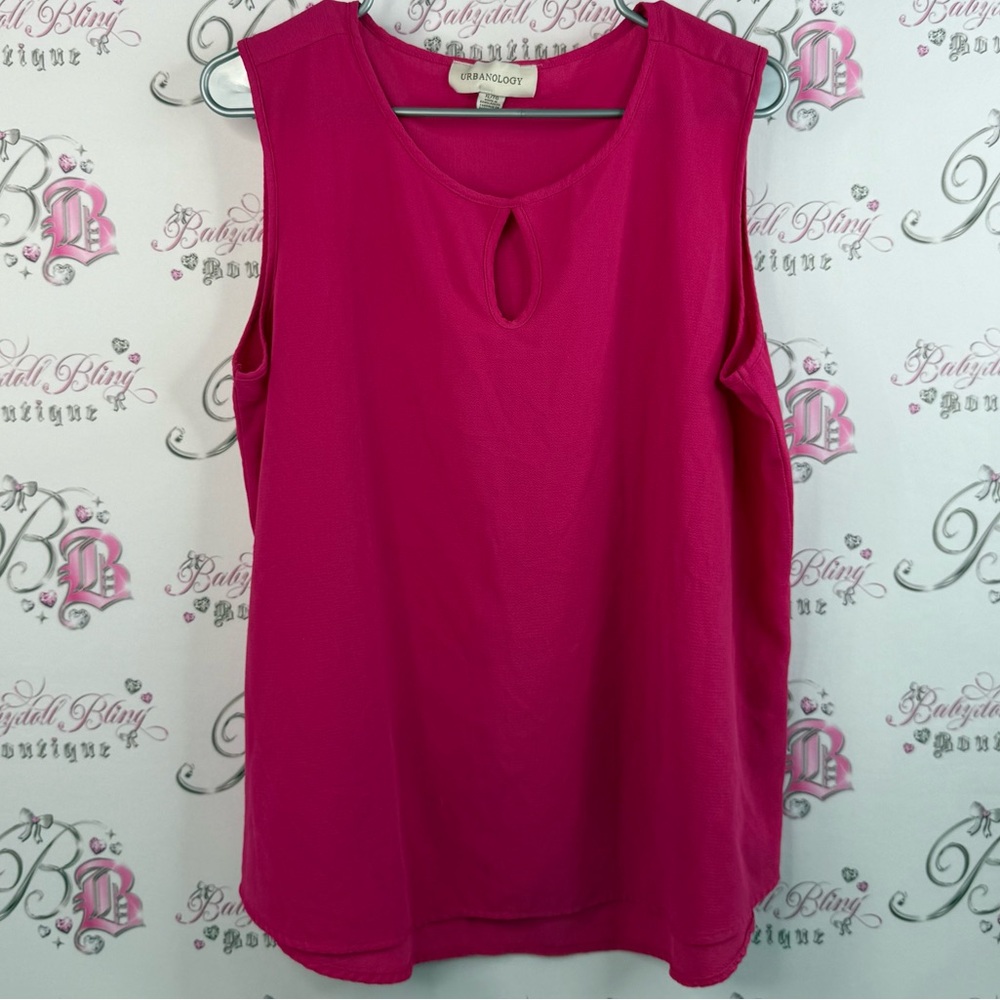Urbanology tank top shirt bright pink keyhole opening Fuchsia Sleeveless Blouse